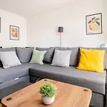 Appartement Grosszuegige Fuer 4 Personen In Super Lage *